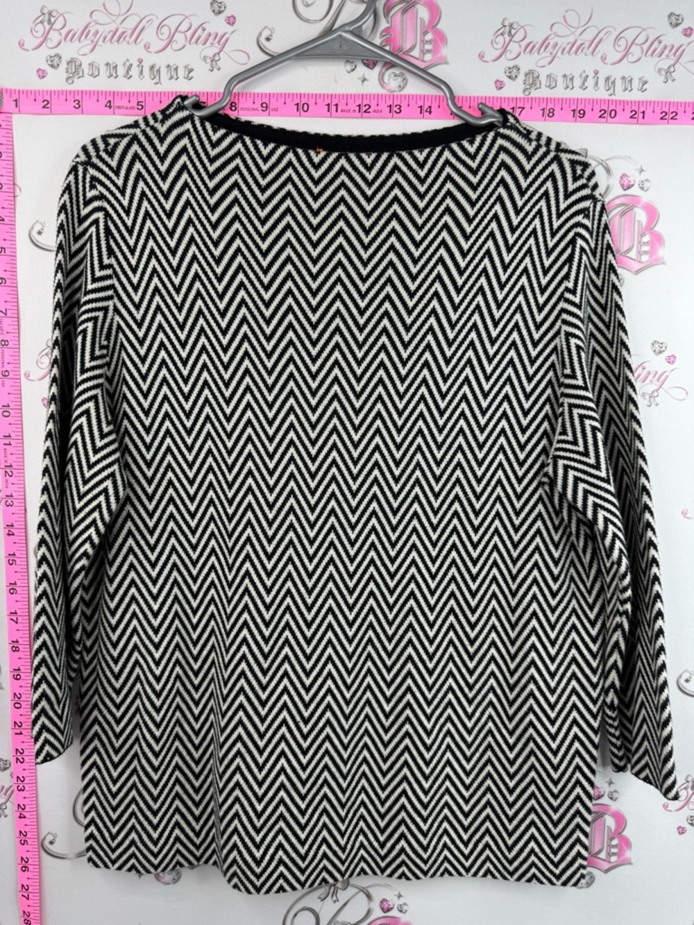 Long sleeve stripes, zigzag Black & White Chevron Knit Sweater - Women